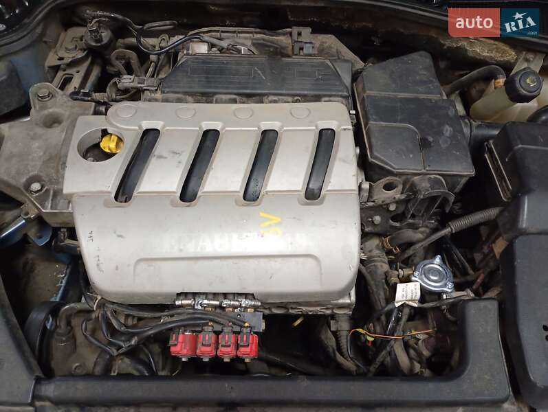 Лифтбек Renault Laguna 2003 в Ромнах фото 8 Лифтбек Renault Laguna 2003 в Ромнах