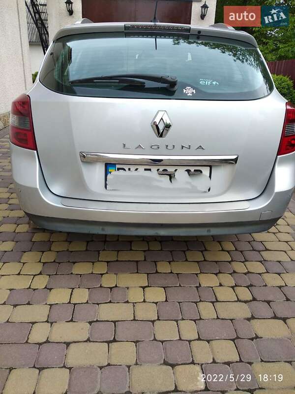 Универсал Renault Laguna 2010 в Дубно
