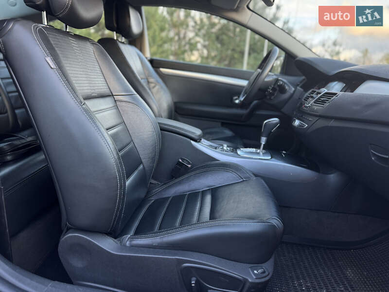 Купе Renault Laguna 2011 в Киеве