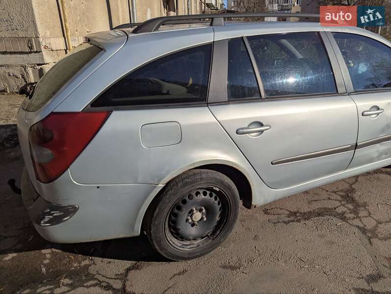 Универсал Renault Laguna 2001 в Калуше