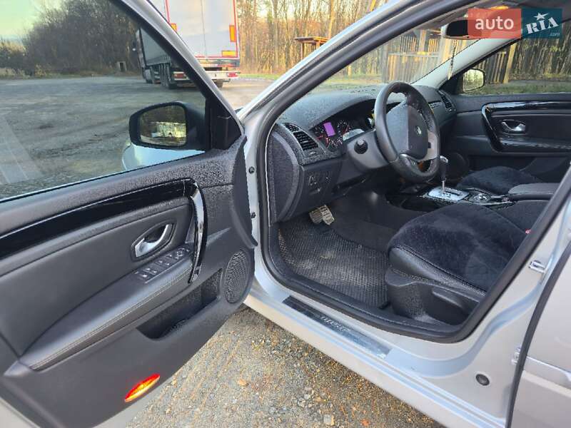 Лифтбек Renault Laguna 2011 в Ивано-Франковске фото 9 Лифтбек Renault Laguna 2011 в Ивано-Франковске