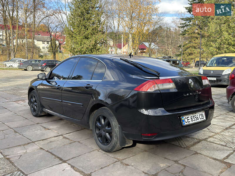 Лифтбек Renault Laguna 2010 в Косове
