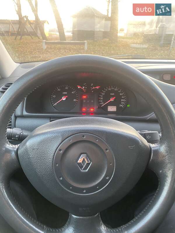 Лифтбек Renault Laguna 2003 в Днепре