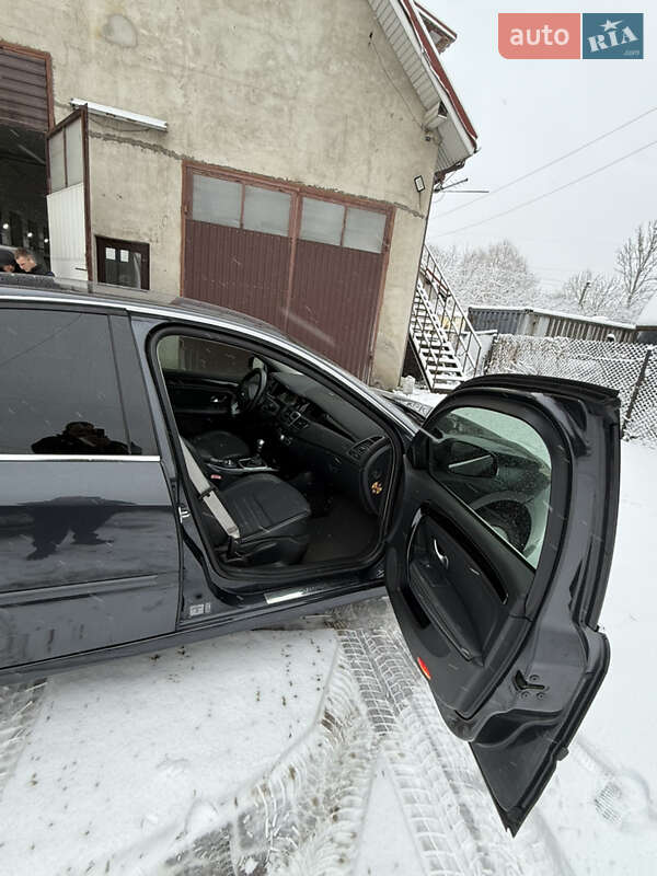 Лифтбек Renault Laguna 2011 в Львове