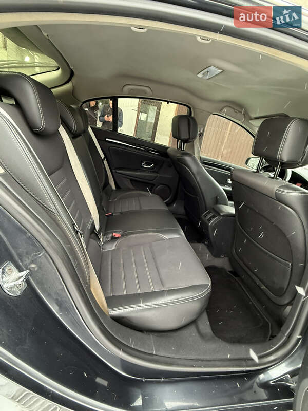 Лифтбек Renault Laguna 2011 в Львове