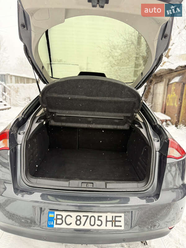 Лифтбек Renault Laguna 2011 в Львове