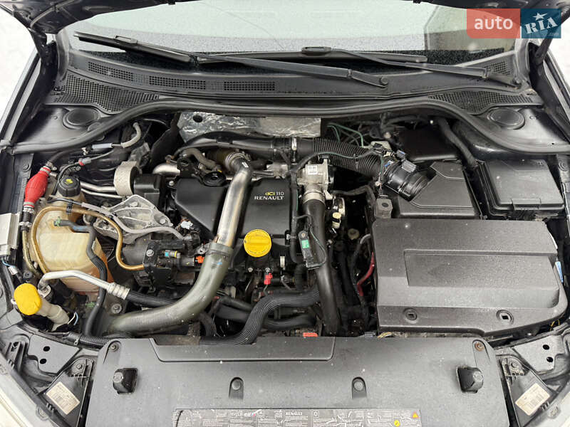 Лифтбек Renault Laguna 2011 в Львове