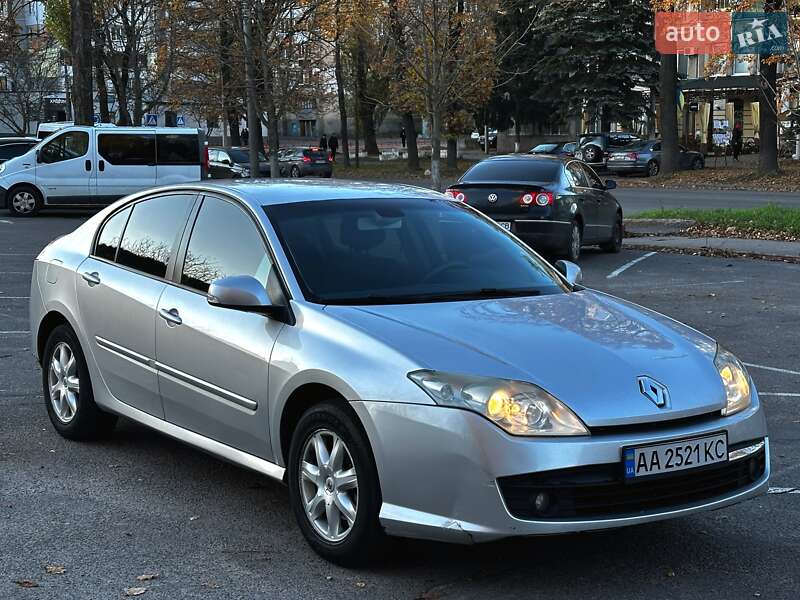 Лифтбек Renault Laguna 2008 в Виннице