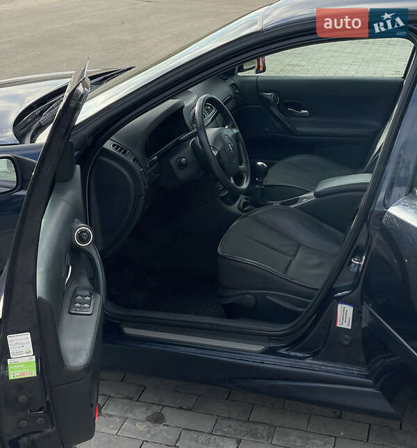 Лифтбек Renault Laguna 2005 в Ровно фото 7 Лифтбек Renault Laguna 2005 в Ровно