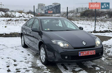 Ліфтбек Renault Laguna 2010 в Рівному