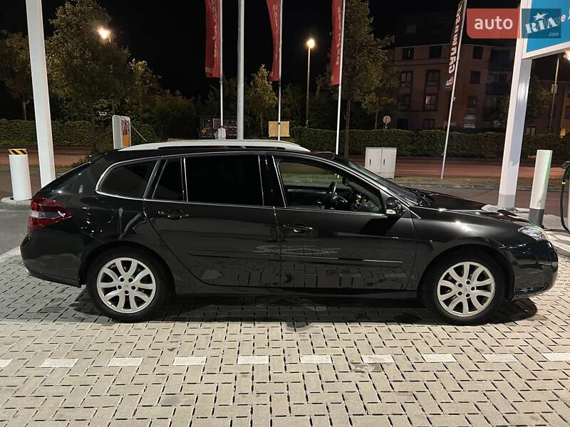 Універсал Renault Laguna 2009 в Чернівцях