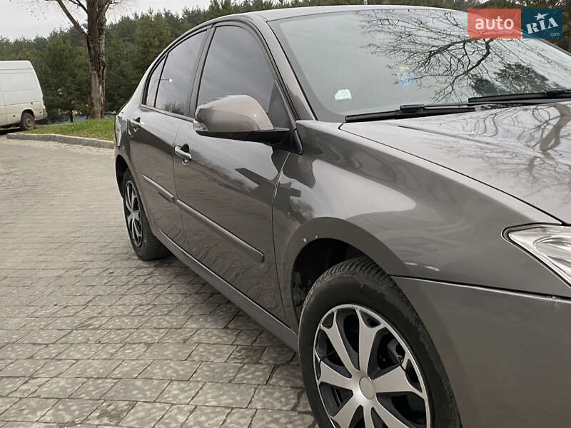 Ліфтбек Renault Laguna 2008 в Новояворівську