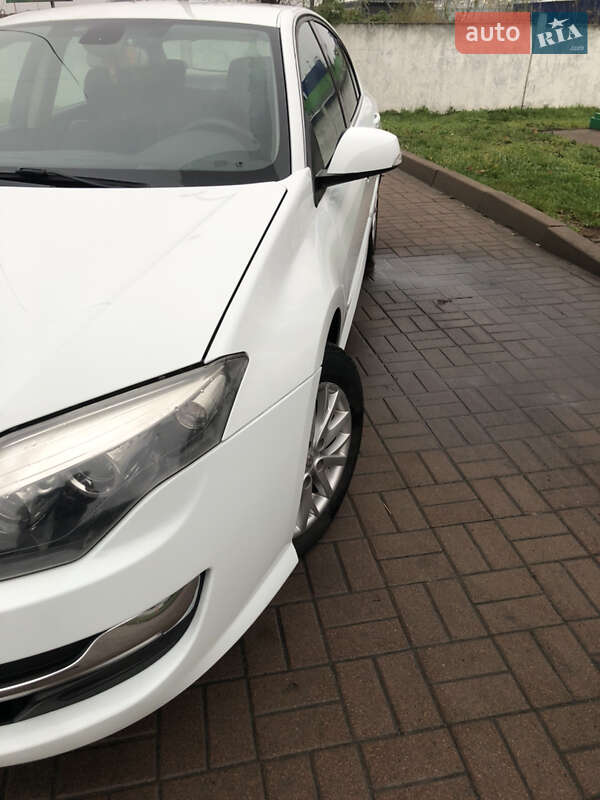 Ліфтбек Renault Laguna 2014 в Києві фото 6 Ліфтбек Renault Laguna 2014 в Києві