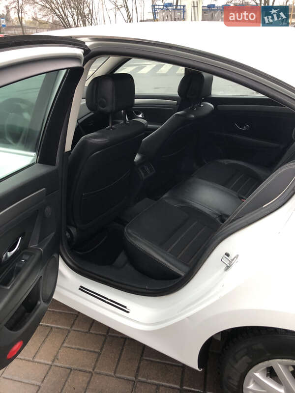 Ліфтбек Renault Laguna 2014 в Києві фото 32 Ліфтбек Renault Laguna 2014 в Києві
