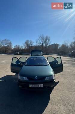Лифтбек Renault Laguna 1998 в Мене