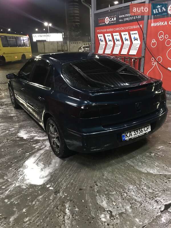 Лифтбек Renault Laguna 2002 в Киеве