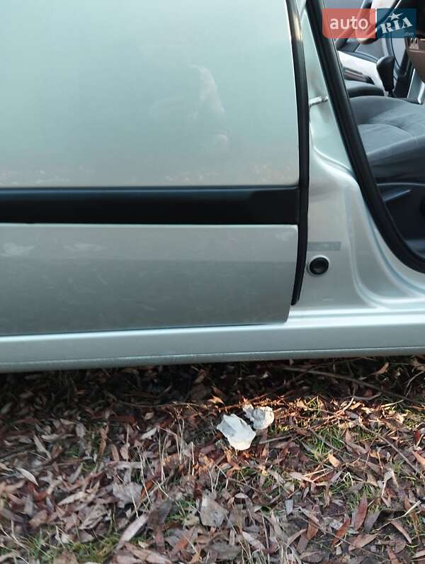 Универсал Renault Laguna 2004 в Иванкове фото 2 Универсал Renault Laguna 2004 в Иванкове