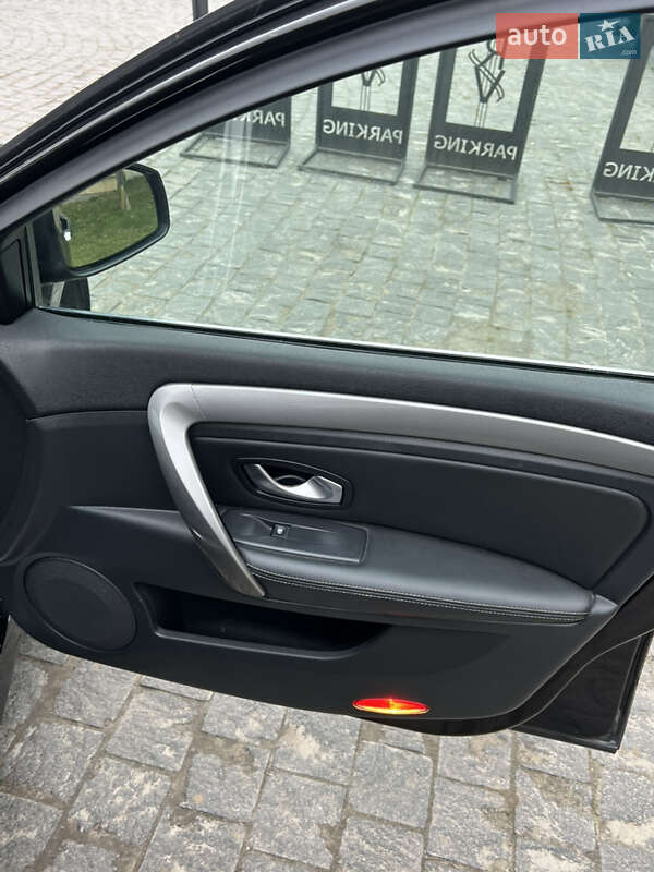 Лифтбек Renault Laguna 2010 в Львове фото 21 Лифтбек Renault Laguna 2010 в Львове