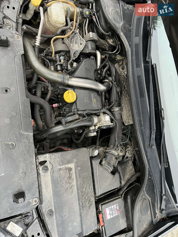 Лифтбек Renault Laguna 2010 в Львове фото 25 Лифтбек Renault Laguna 2010 в Львове