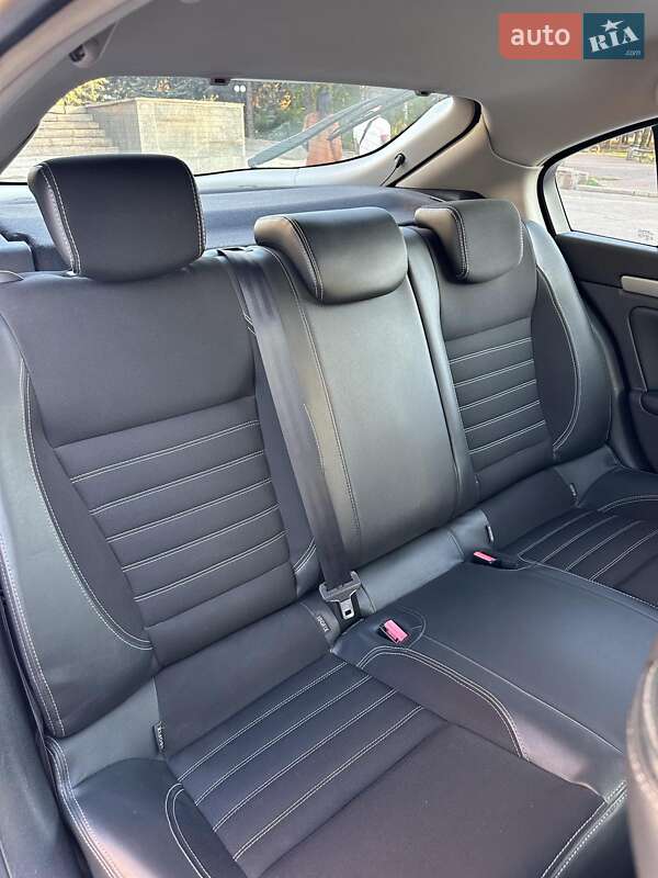 Ліфтбек Renault Laguna 2012 в Кривому Розі