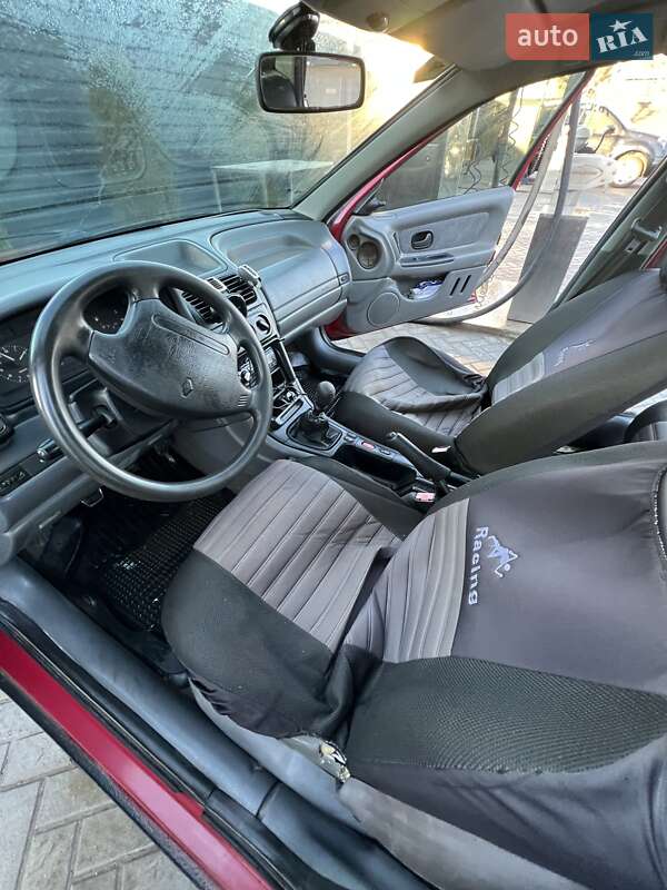 Лифтбек Renault Laguna 1996 в Ивано-Франковске фото 7 Лифтбек Renault Laguna 1996 в Ивано-Франковске