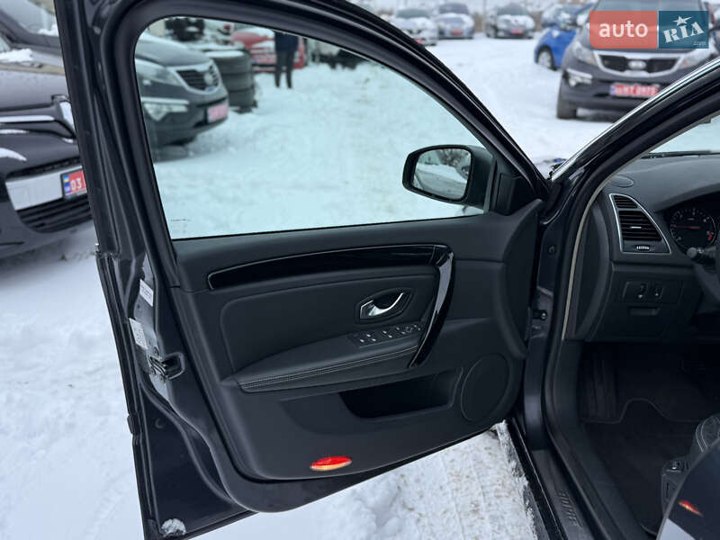 Универсал Renault Laguna 2013 в Ровно