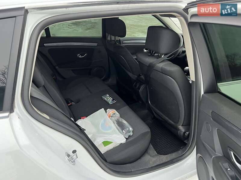 Универсал Renault Laguna 2010 в Кропивницком