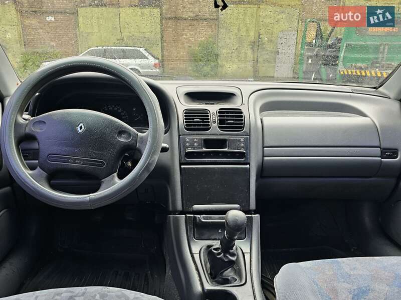 Универсал Renault Laguna 1997 в Киеве