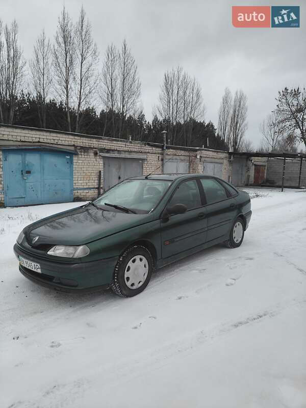 Лифтбек Renault Laguna 1997 в Вараше