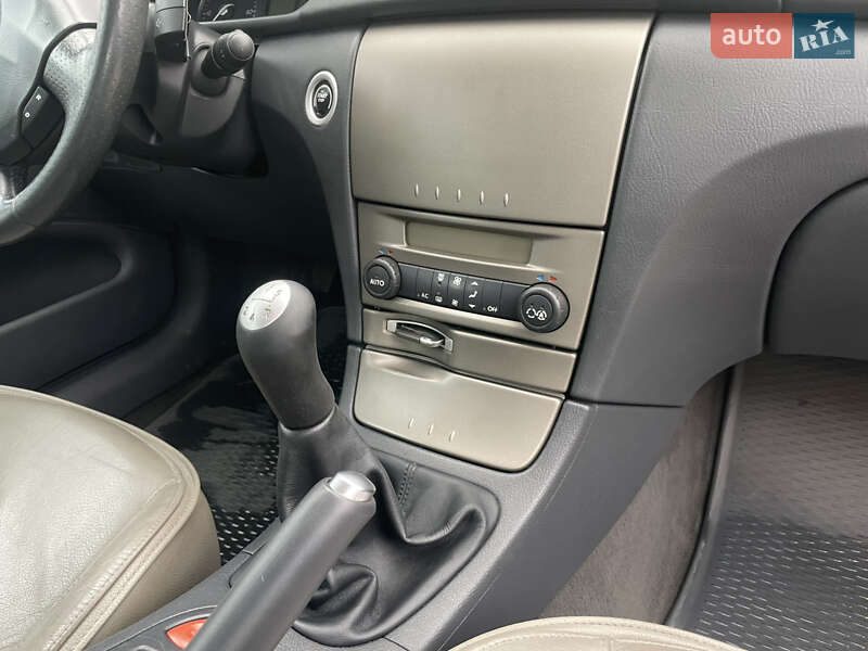 Универсал Renault Laguna 2003 в Хмельницком