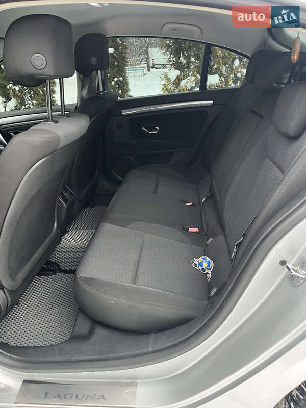 Лифтбек Renault Laguna 2010 в Ужгороде фото 17 Лифтбек Renault Laguna 2010 в Ужгороде