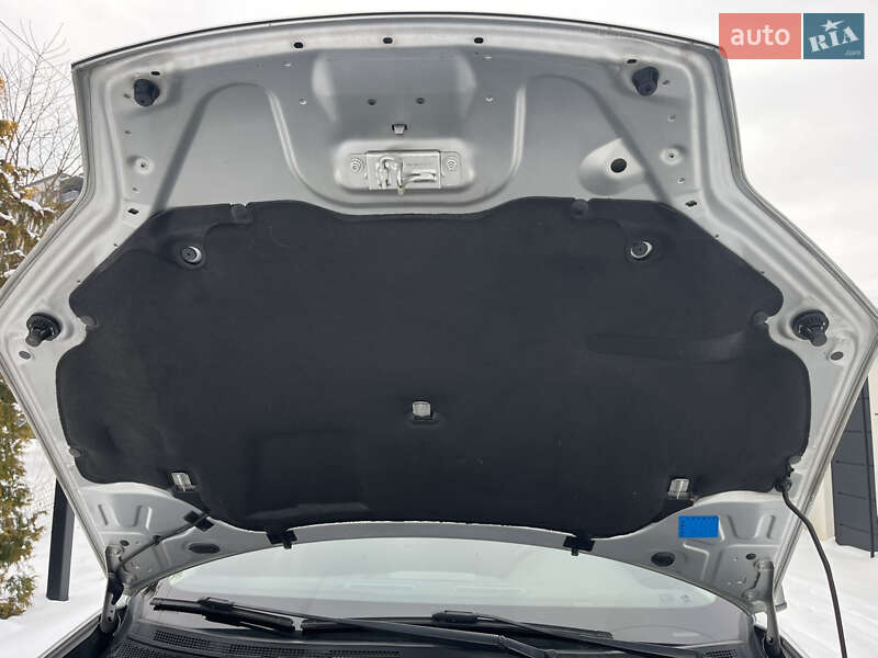 Лифтбек Renault Laguna 2010 в Ужгороде фото 35 Лифтбек Renault Laguna 2010 в Ужгороде