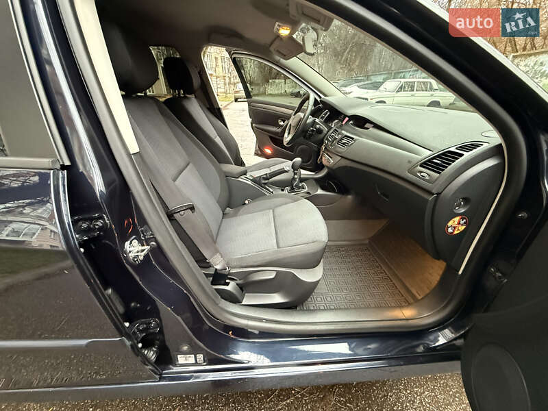 Универсал Renault Laguna 2009 в Полтаве фото 20 Универсал Renault Laguna 2009 в Полтаве