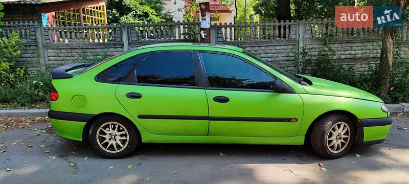 Лифтбек Renault Laguna 1995 в Киеве