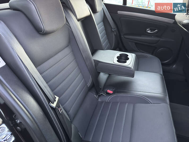 Универсал Renault Laguna 2011 в Стрые фото 58 Универсал Renault Laguna 2011 в Стрые