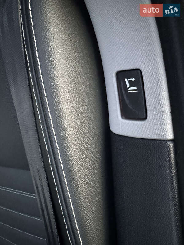 Универсал Renault Laguna 2011 в Стрые фото 98 Универсал Renault Laguna 2011 в Стрые