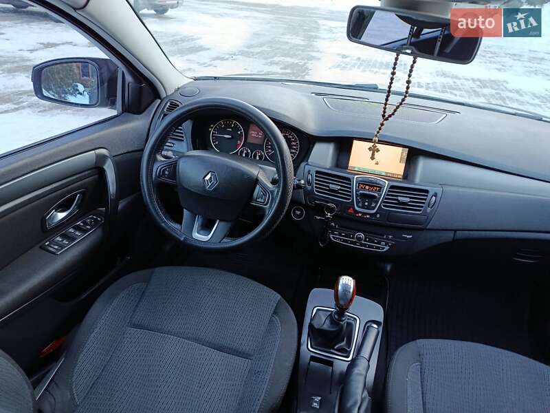 Лифтбек Renault Laguna 2008 в Сколе