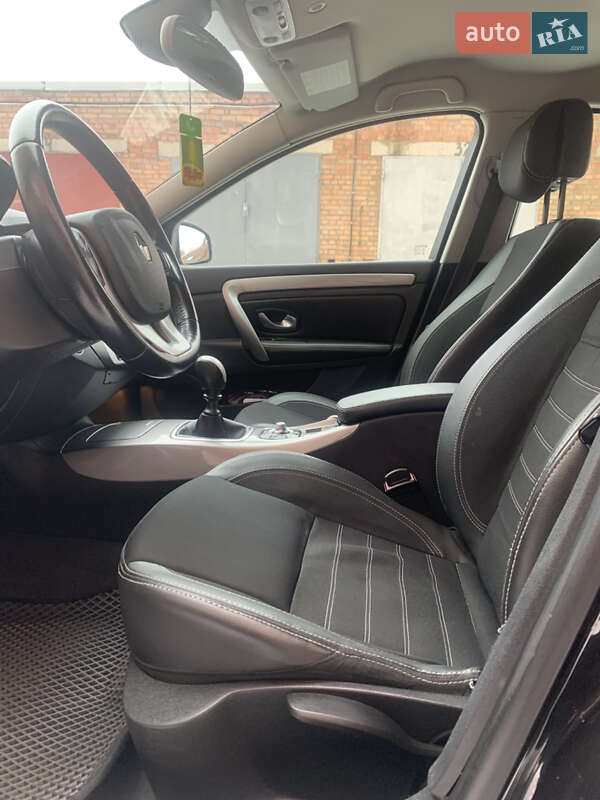 Лифтбек Renault Laguna 2014 в Хмельницком фото 20 Лифтбек Renault Laguna 2014 в Хмельницком