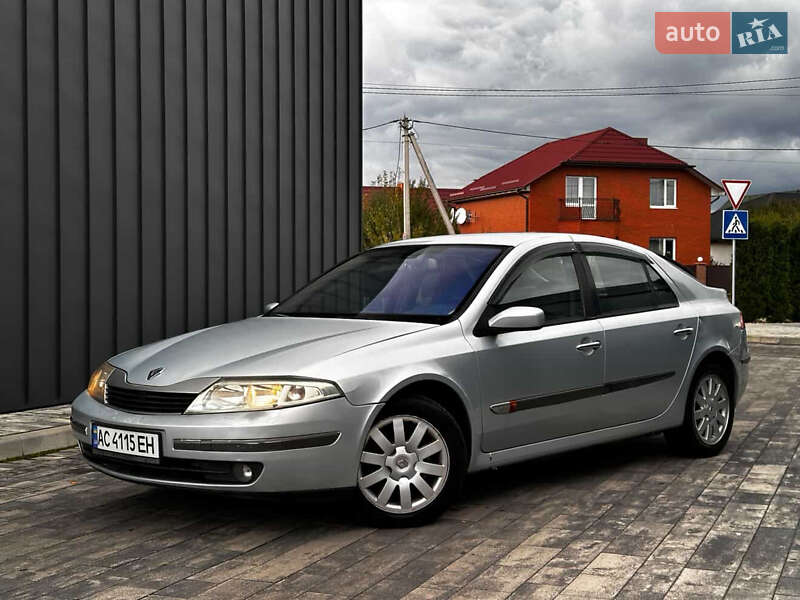Лифтбек Renault Laguna 2002 в Ровно