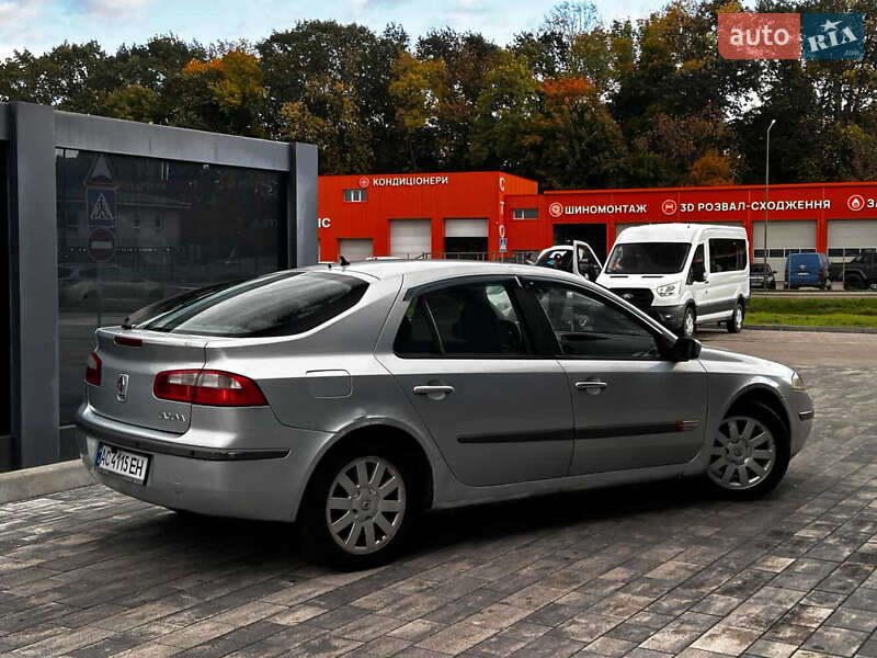 Лифтбек Renault Laguna 2002 в Ровно