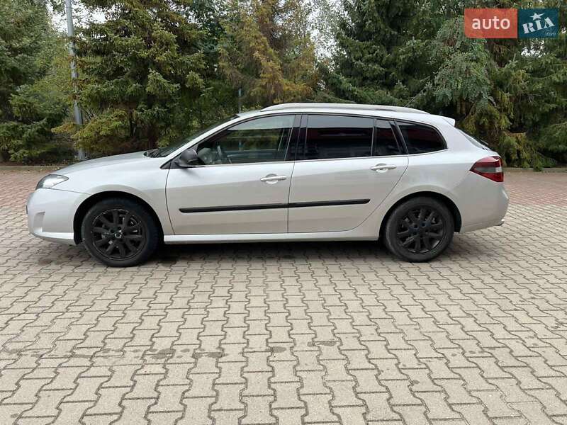 Универсал Renault Laguna 2009 в Тульчине