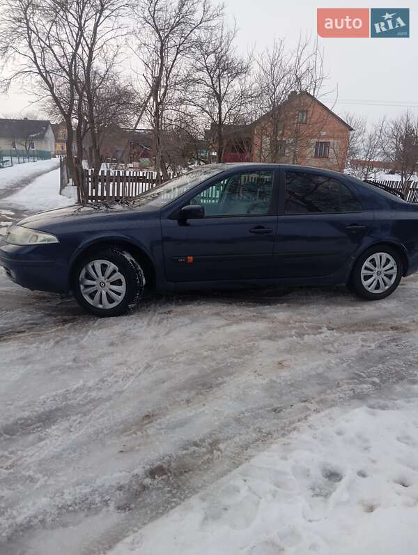 Лифтбек Renault Laguna 2003 в Мостиске