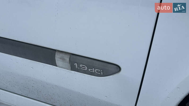 Ліфтбек Renault Laguna 2005 в Києві фото 25 Ліфтбек Renault Laguna 2005 в Києві