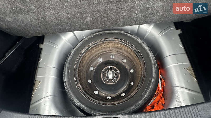 Ліфтбек Renault Laguna 2005 в Києві фото 35 Ліфтбек Renault Laguna 2005 в Києві