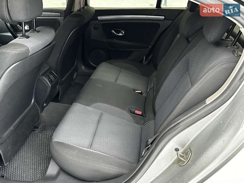 Лифтбек Renault Laguna 2008 в Виннице фото 12 Лифтбек Renault Laguna 2008 в Виннице