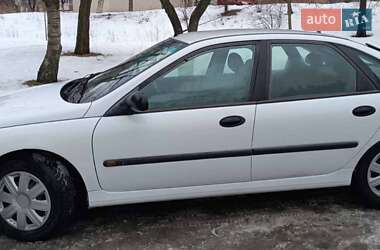 Ліфтбек Renault Laguna 1995 в Рівному