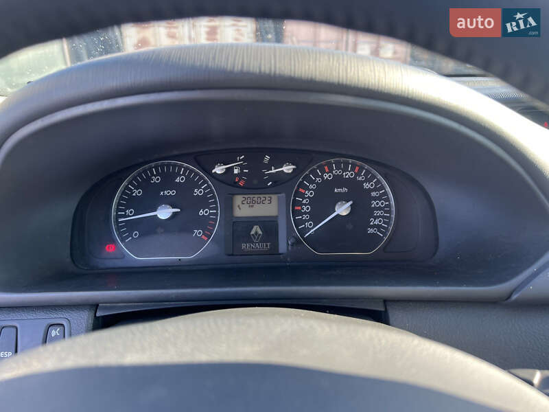 Ліфтбек Renault Laguna 2002 в Одесі фото 10 Ліфтбек Renault Laguna 2002 в Одесі
