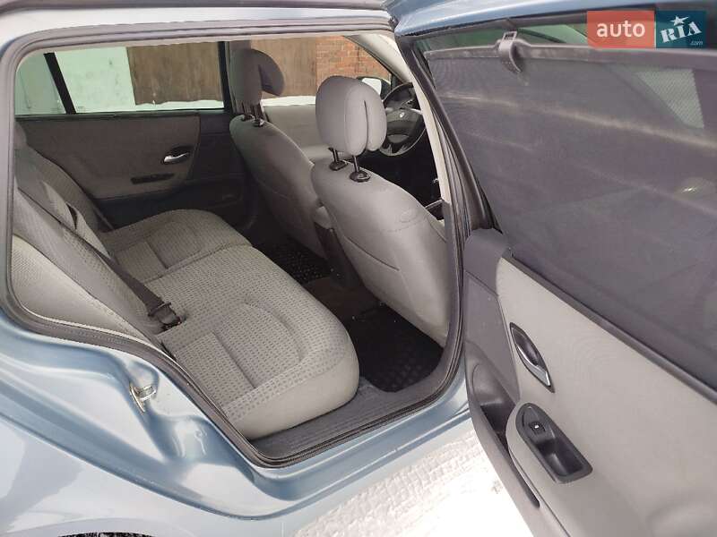 Універсал Renault Laguna 2003 в Хмельницькому фото 59 Універсал Renault Laguna 2003 в Хмельницькому