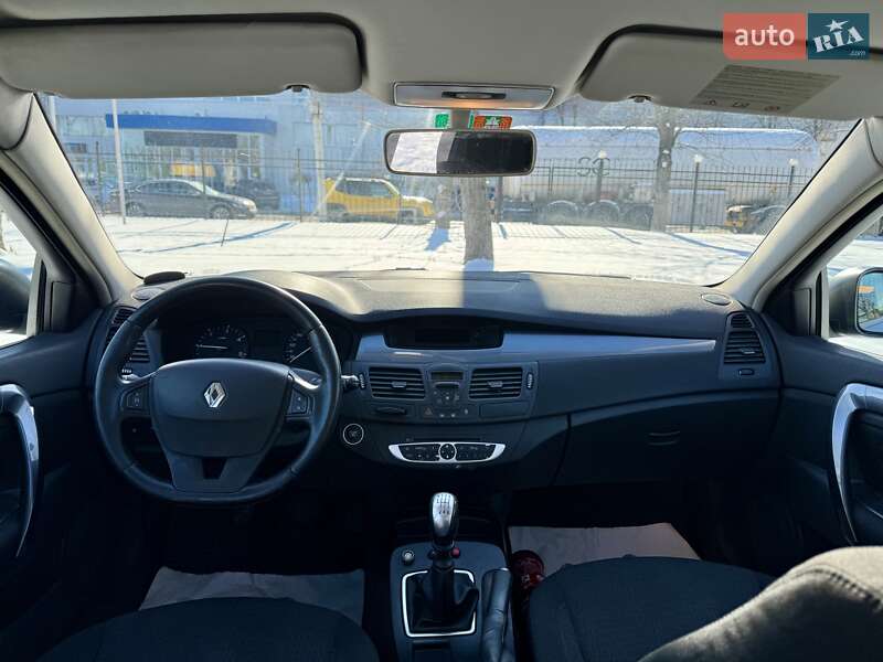 Лифтбек Renault Laguna 2010 в Киеве