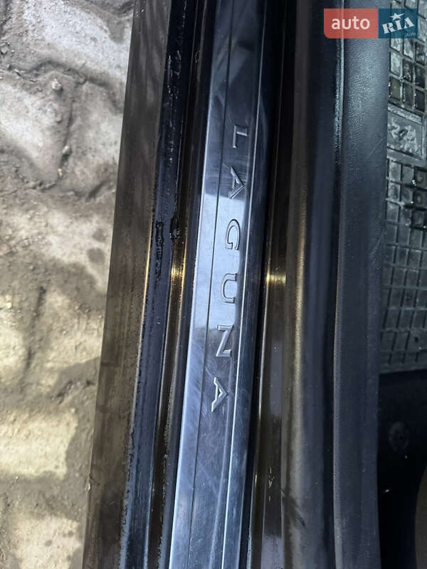 Универсал Renault Laguna 2011 в Каменец-Подольском